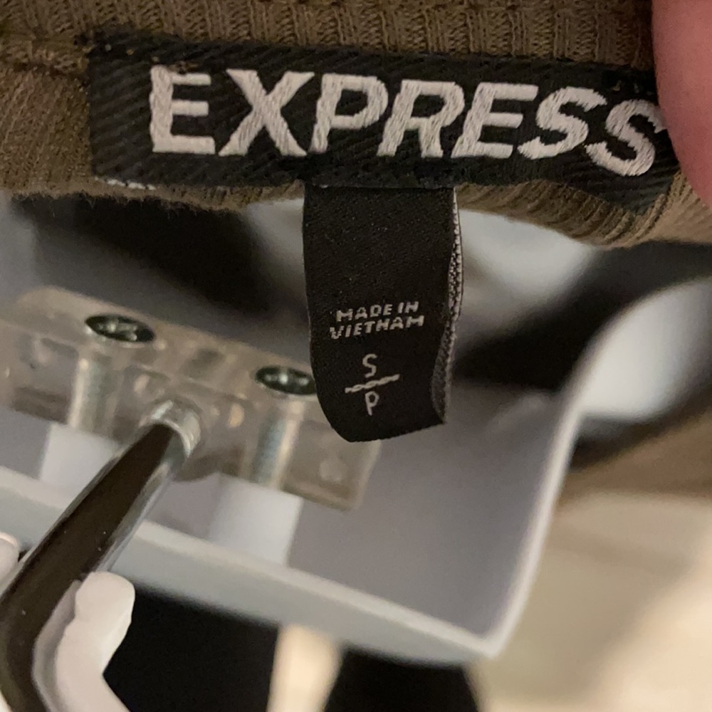 NWOT-Express Crisscross Tie Top - Picture 4 of 6